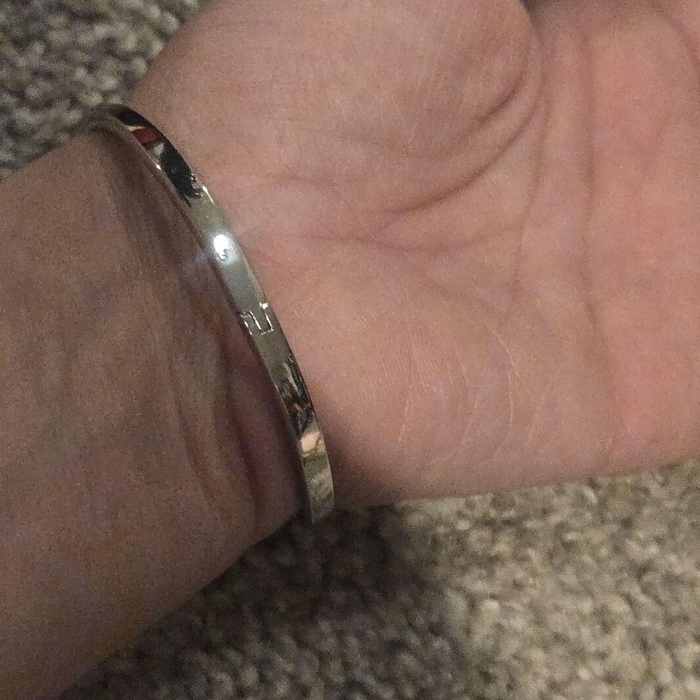 Elegant Silver Snake Bracelet - Picture 4 of 11